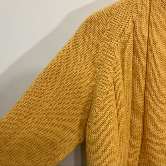 SOLD     Vntg Hudsons Bay 100% Pure Virgin Wool Mustard Yellow Knit Cardigan - Picture 7 of 8